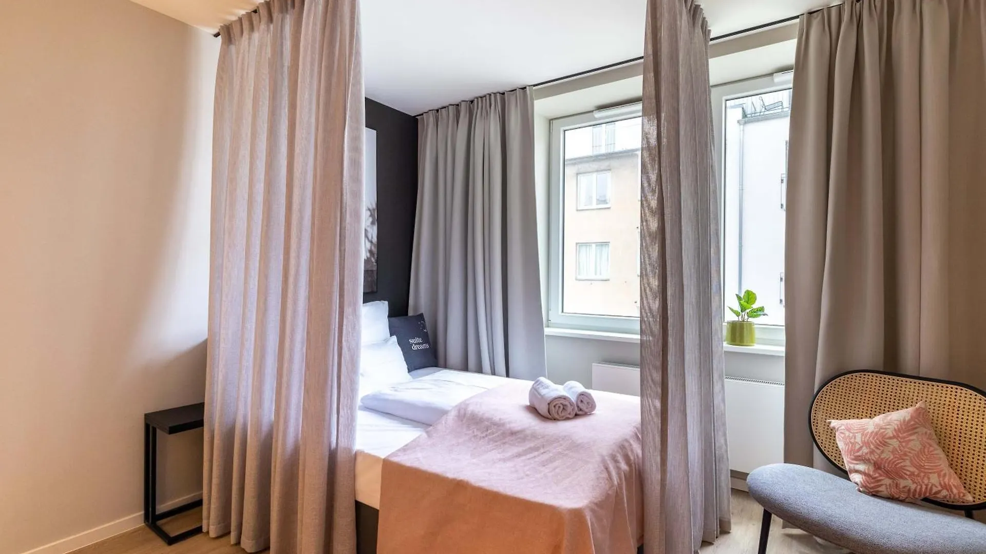 Apart-hotel Limehome Duesseldorf Stresemannstrasse - Digital Access