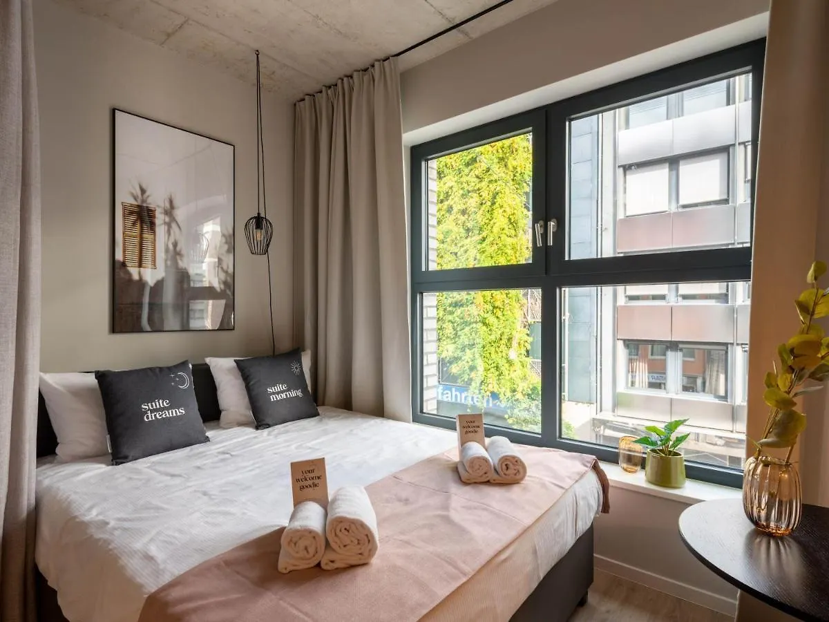 Limehome Duesseldorf Stresemannstrasse - Digital Access 3*, Dusseldorf