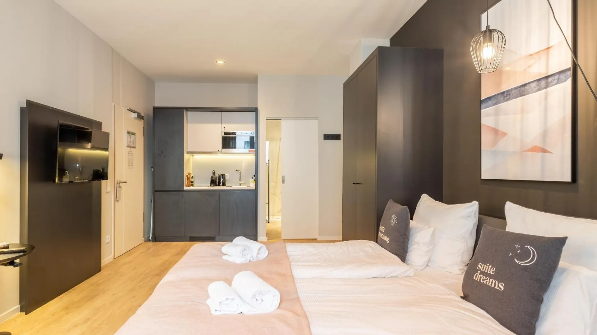 Aparthotel Limehome Duesseldorf Stresemannstrasse - Digital Access